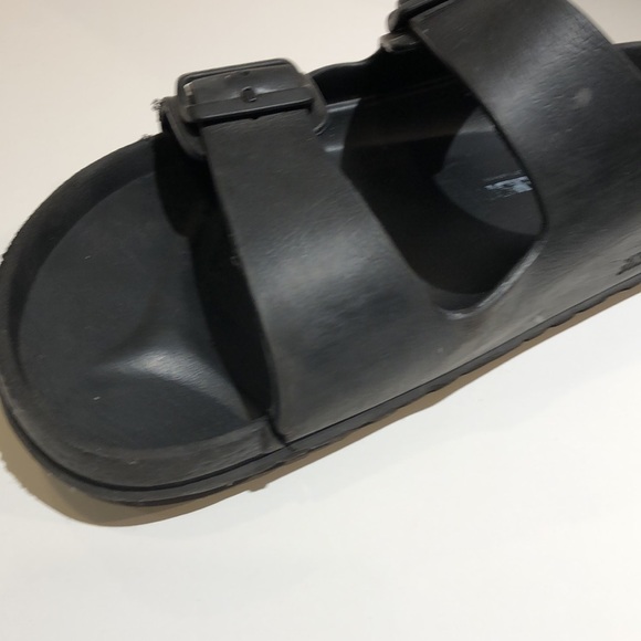 Men’s Black Rubber Birkenstock Sandals, Size 44 - Picture 5 of 8